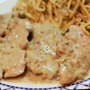 Chicken Roquefort sauce