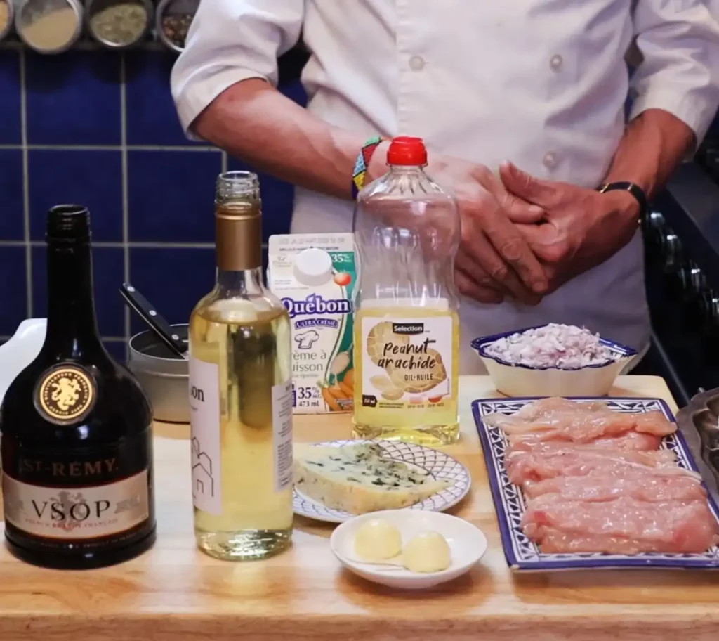 Chicken Roquefort sauce
