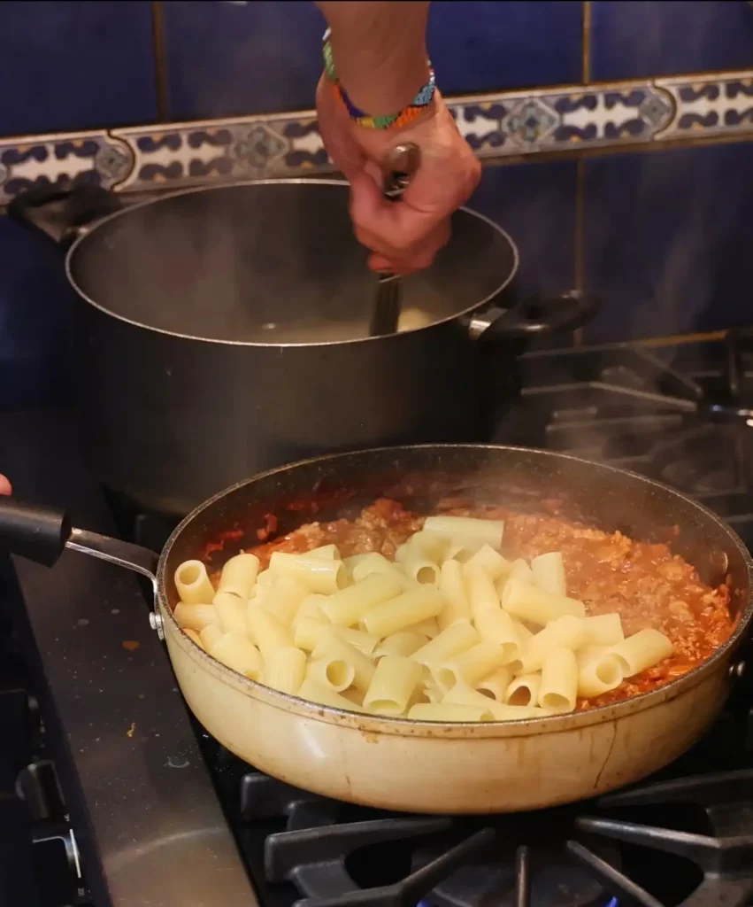 Pâtes alla Zozzona