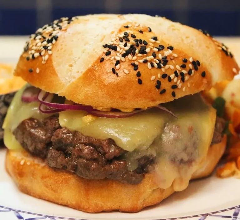 Burger maison avec pains brioch&eacute;s
