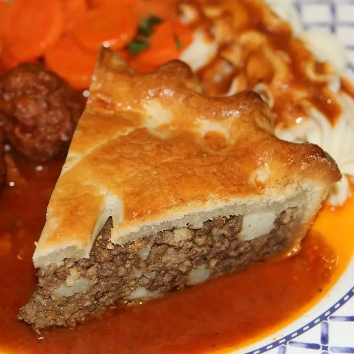 Tourti&egrave;re du Lac-Saint-Jean traditionnelle