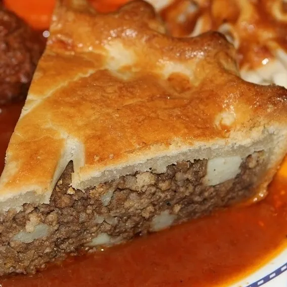 Easy Meat & Potato Pie