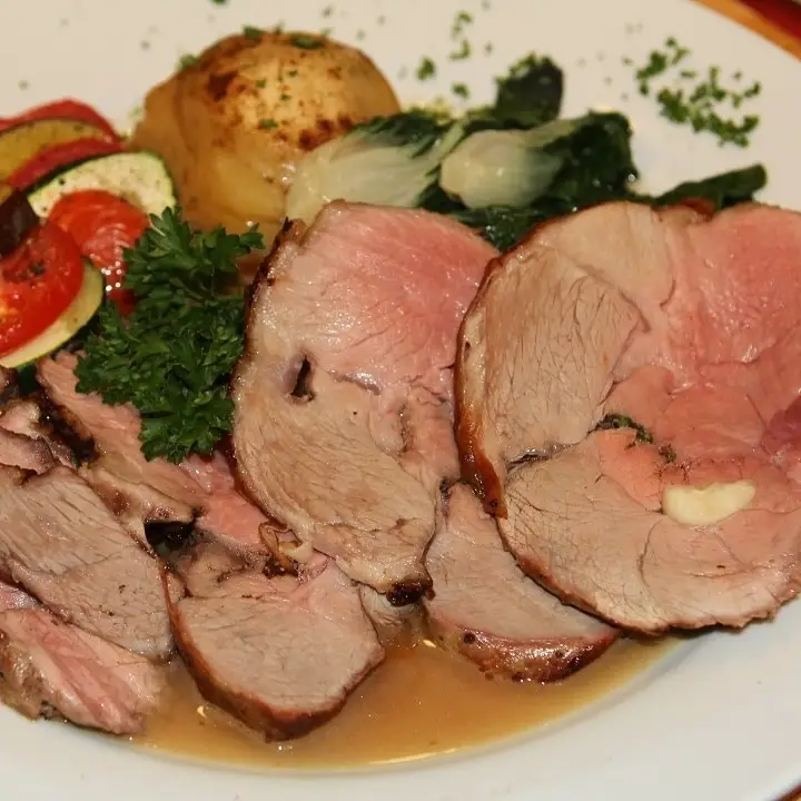 Gigot d&rsquo;Agneau D&eacute;soss&eacute; au Four