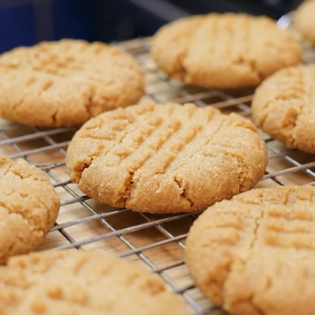 Biscuits au beurre d&rsquo;arachide 3 ingr&eacute;dients