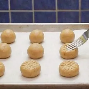 3-Ingredient Peanut Butter Cookies