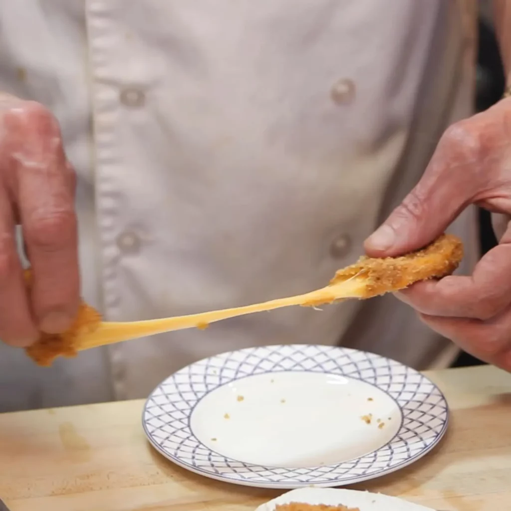 B&acirc;tonnets de fromage frits aux 4 fromages

