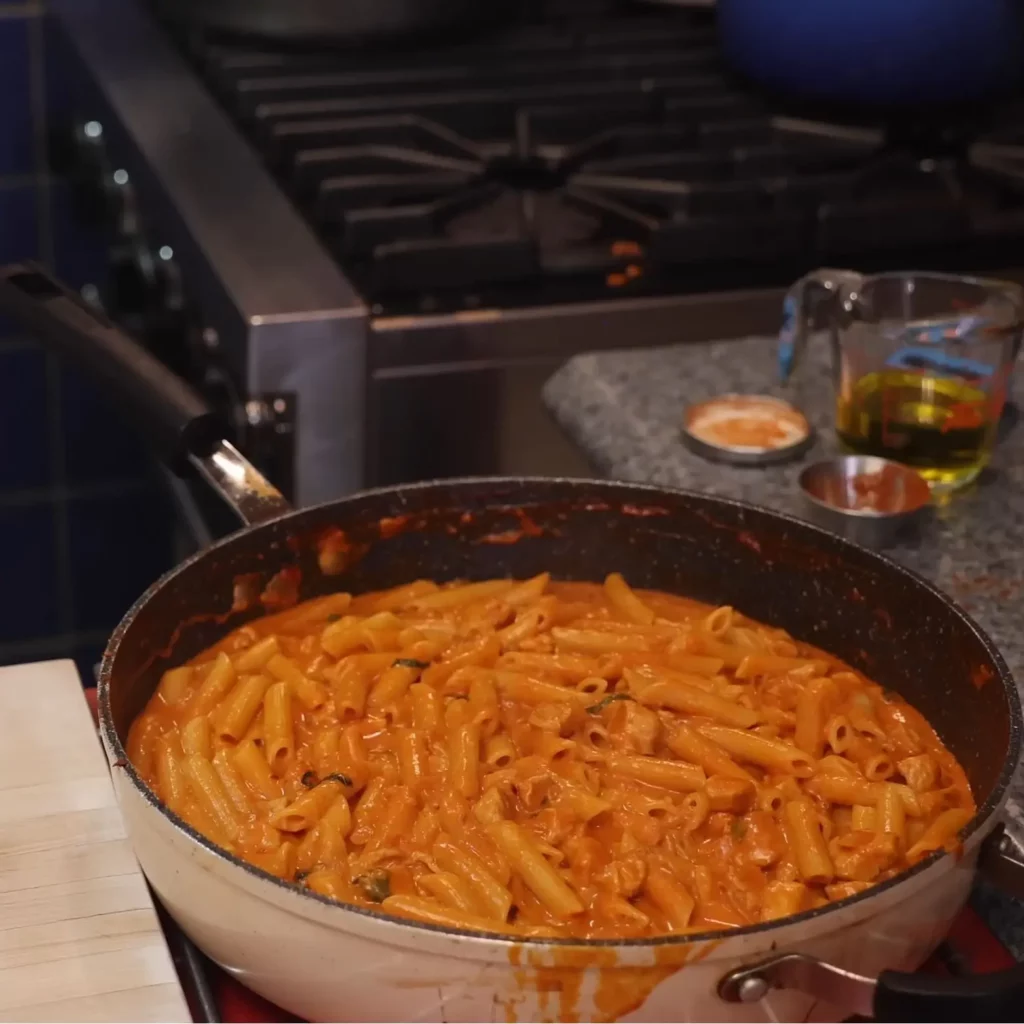 Spicy Creamy Chicken Penne Pasta