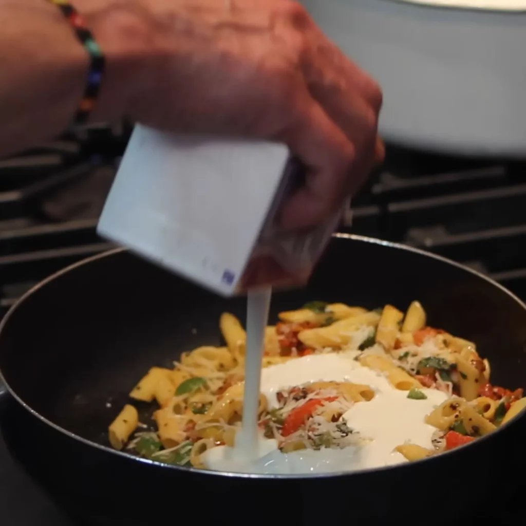 Creamy Tomato and Bell Pepper Pasta