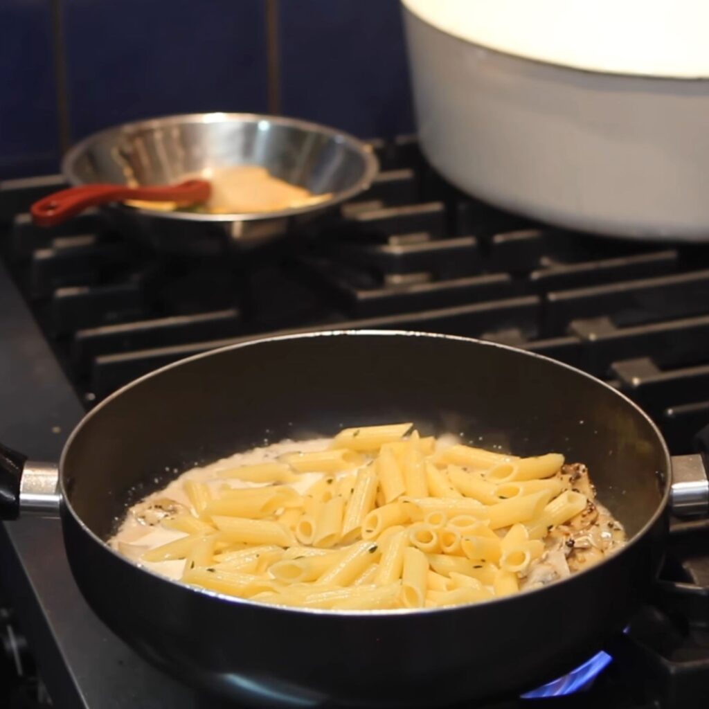 P&acirc;tes cr&eacute;meuses aux champignons
