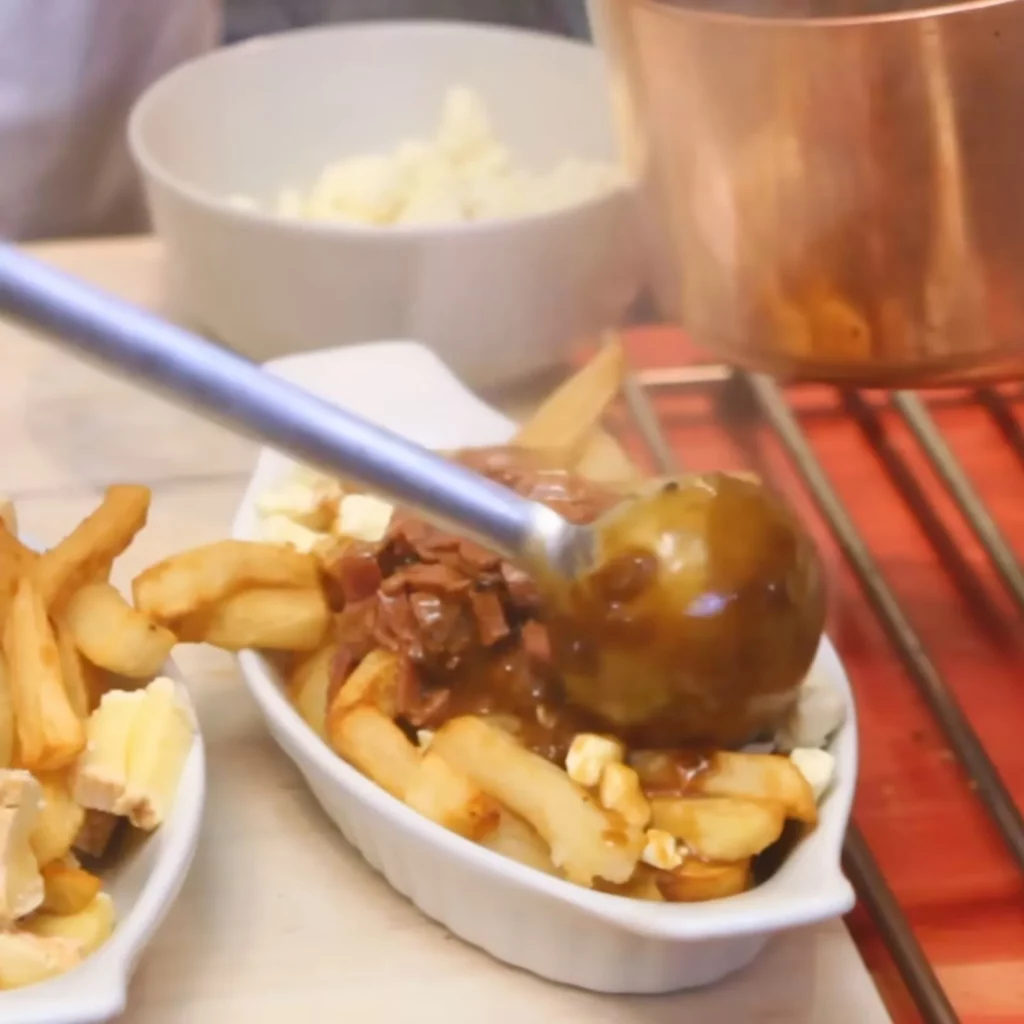 Poutine montréalaise au smoked meat