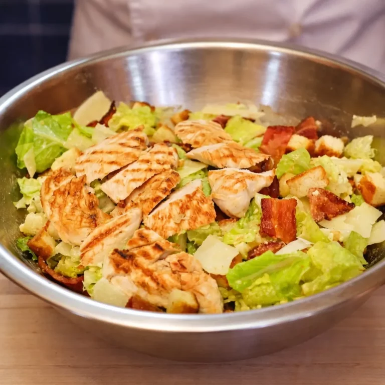 Salade C&eacute;sar au poulet grill&eacute;