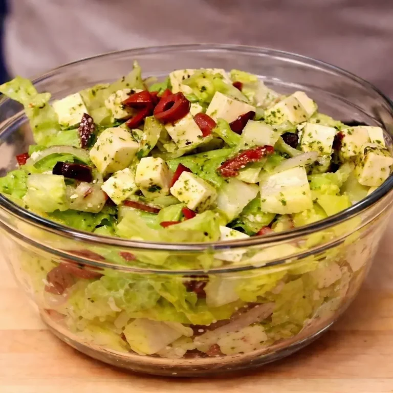 Salade au feta marin&eacute;