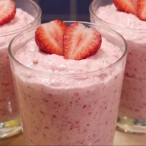 Easy 15-Minute Cottage Cheese Strawberry Mousse