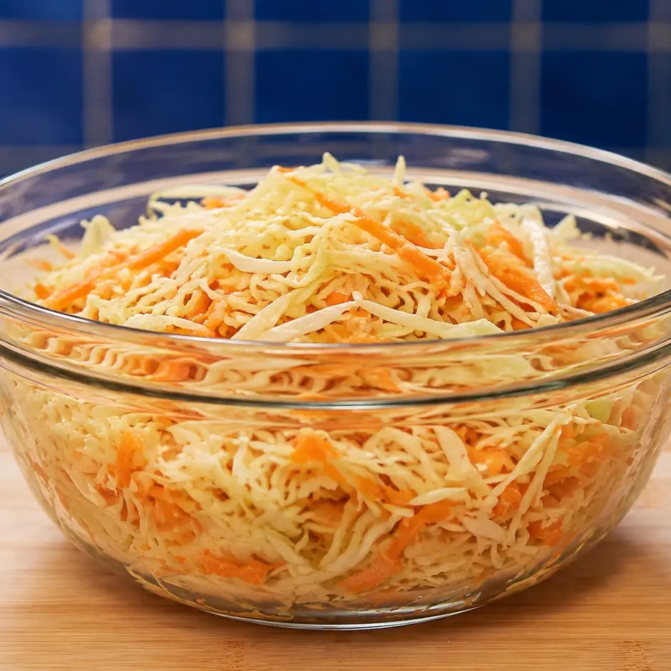 Easy Cabbage and Carrot Salad with Creamy Dressing