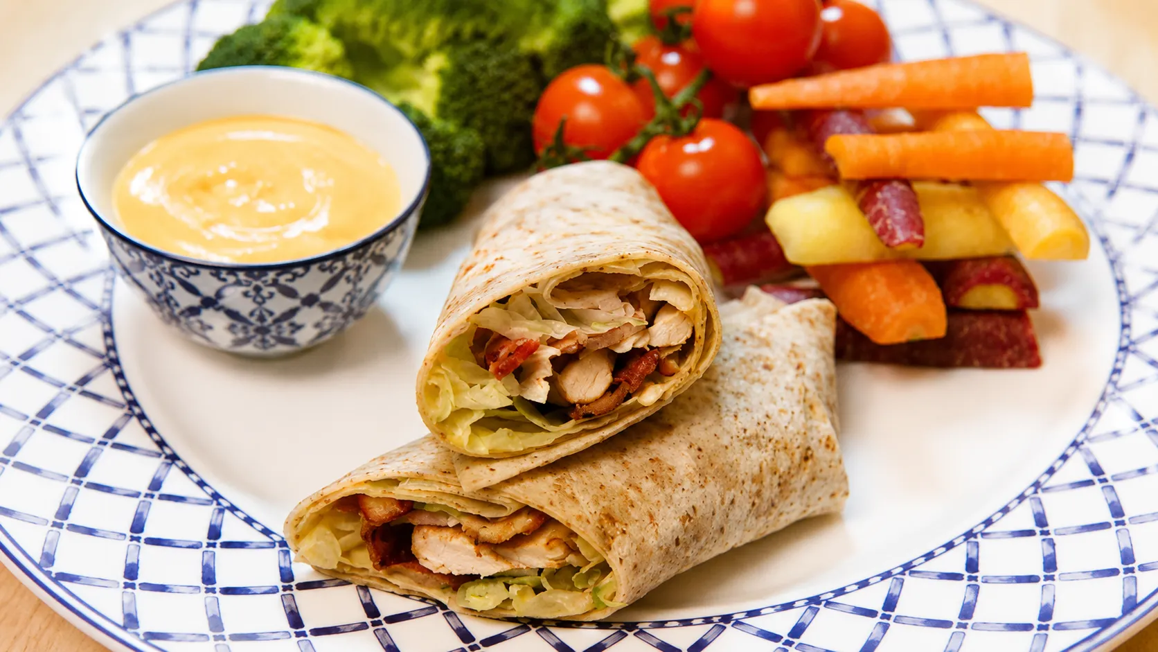 Wrap poulet bacon épicé facile avec bacon à l’érable