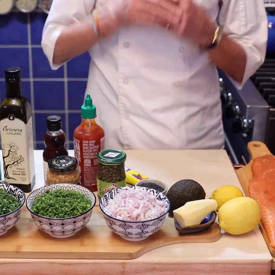 easy asian salmon tartare ginger soy sriracha, ingredients
