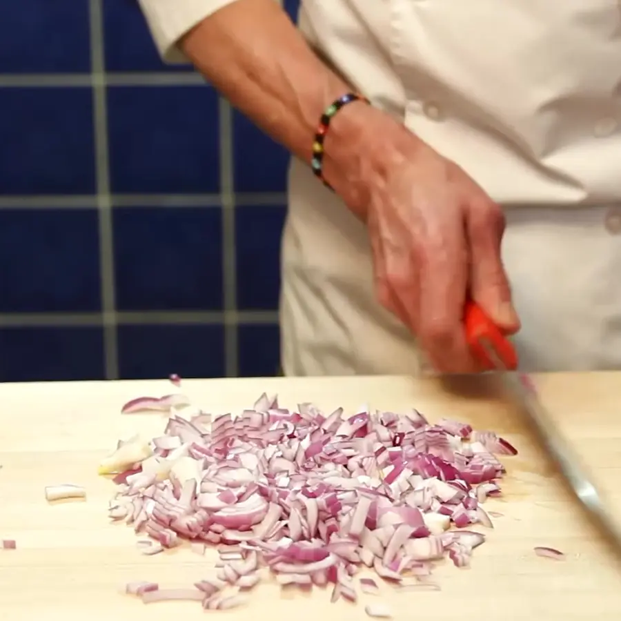 easy fresh pasta with ground beef sauce, step 1