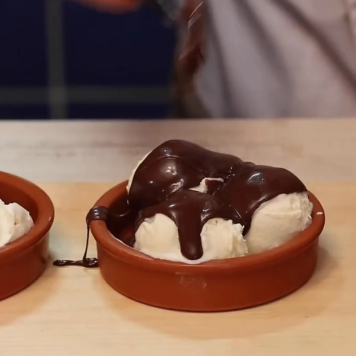 easy homemade chocolate sauce for ice cream, finished dish