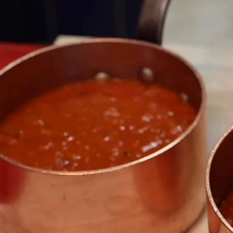 easy homemade spicy jalapeno tomato sauce, finished dish