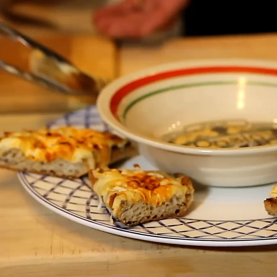 easy leek soup with cheesy croutons, step 4