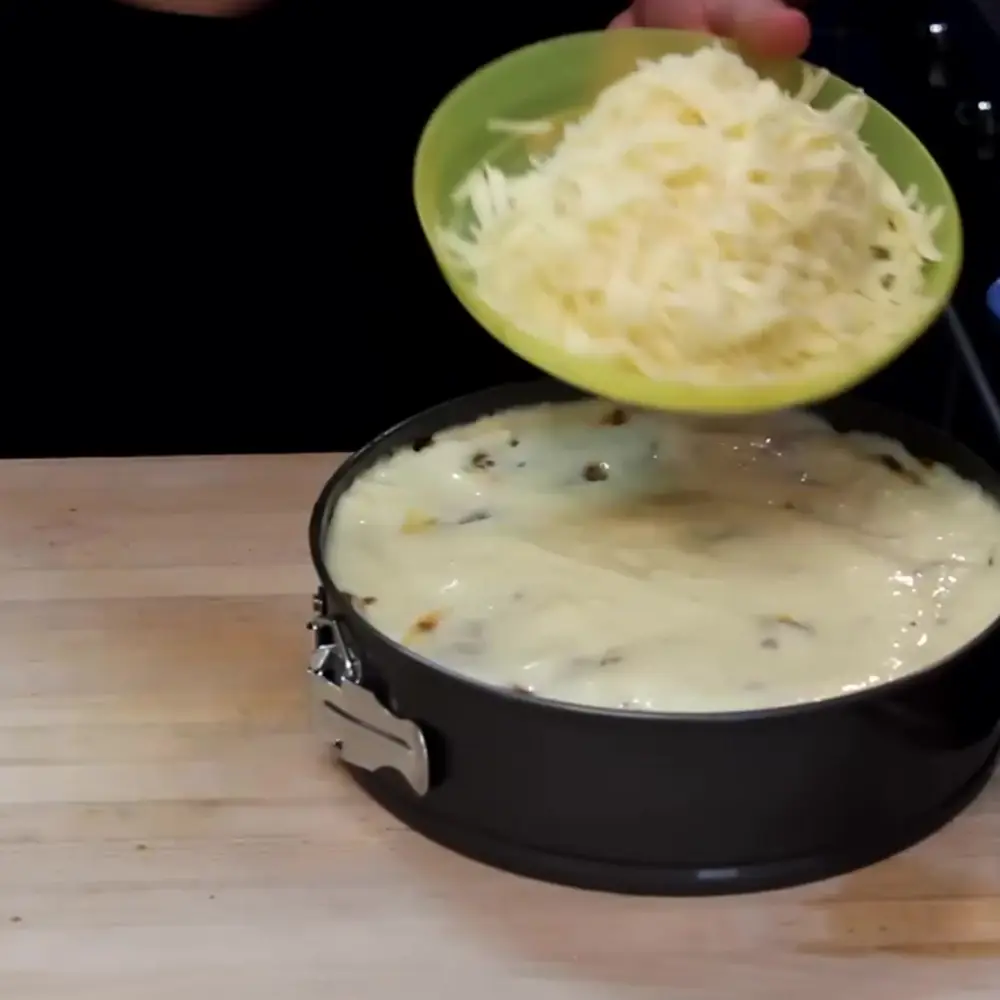 easy rigatoni pasta cake ground beef bechamel, step 5