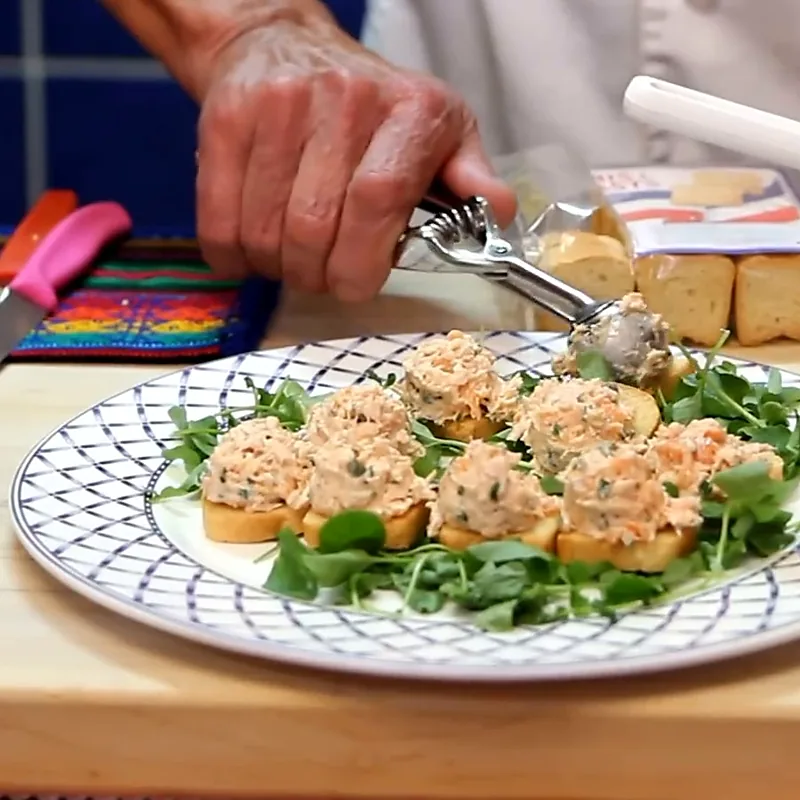 easy salmon rillettes smoked salmon, finished dish