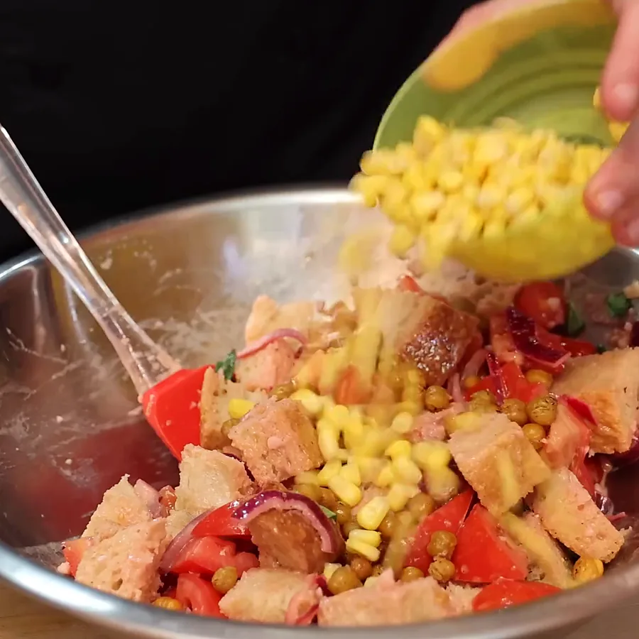 easy tomato panzanella salad crispy chickpeas, step 5