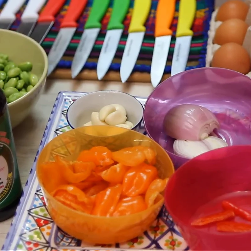easy vegetarian nasi goreng fried eggs, ingredients