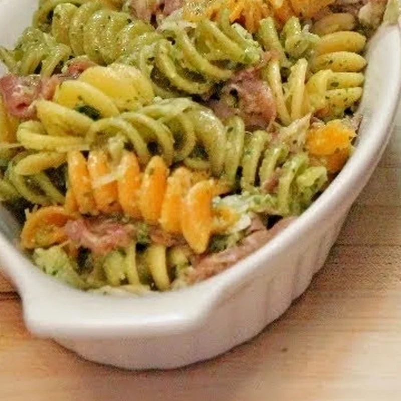 fast italian fusilli pasta salad prosciutto basil pecorino, finished dish