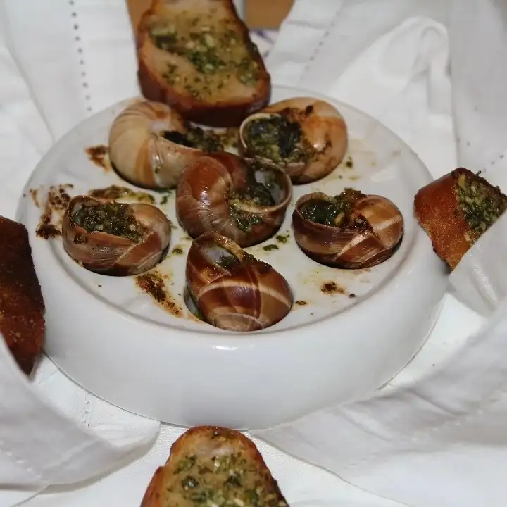 Escargots &agrave; l&rsquo;ail faciles au four, pr&ecirc;ts en 15 minutes