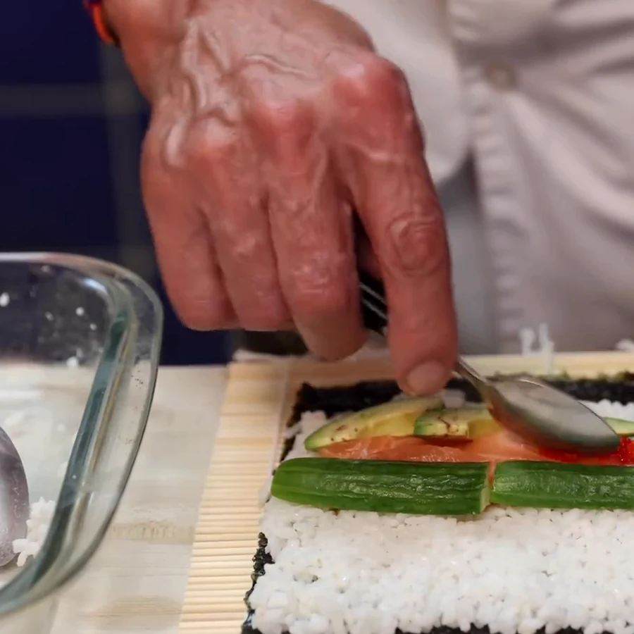 makis maison saumon thon avocat, étape 5