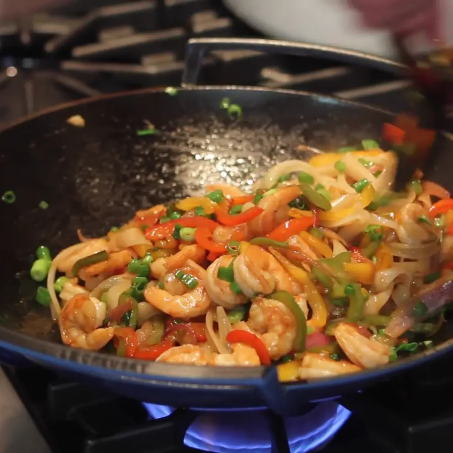 nouilles sautees aux crevettes, &eacute;tape 6