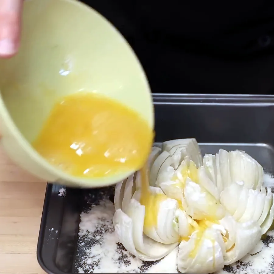 oignon fleur friteuse a air, étape 4