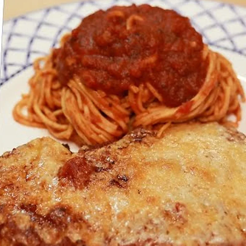 poulet parmigiana a la friteuse a air, plat fini