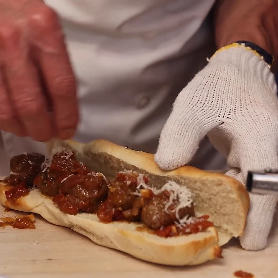 sandwich boulettes viande sauce tomate pains maison, étape 7
