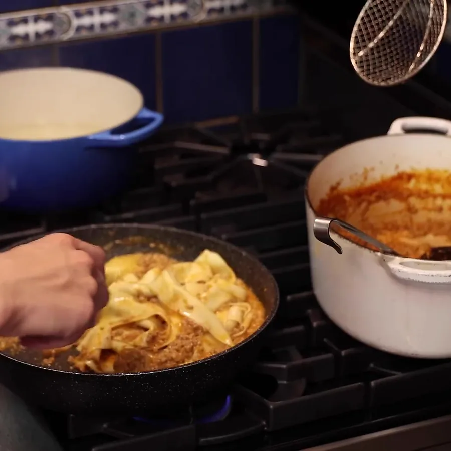 sauce bolognaise maison pappardelles fraiches, &eacute;tape 7
