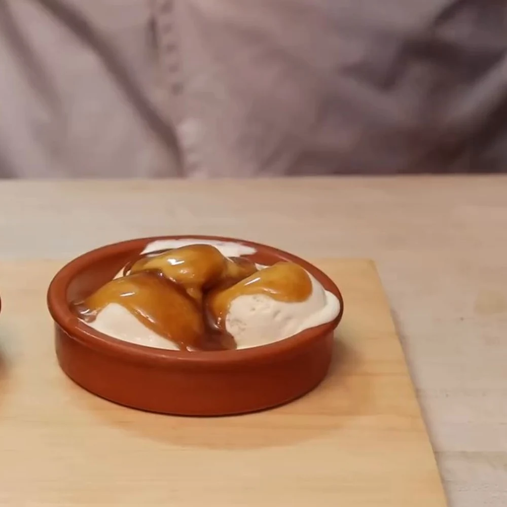 sauce caramel cassonade facile creme glacee, plat fini