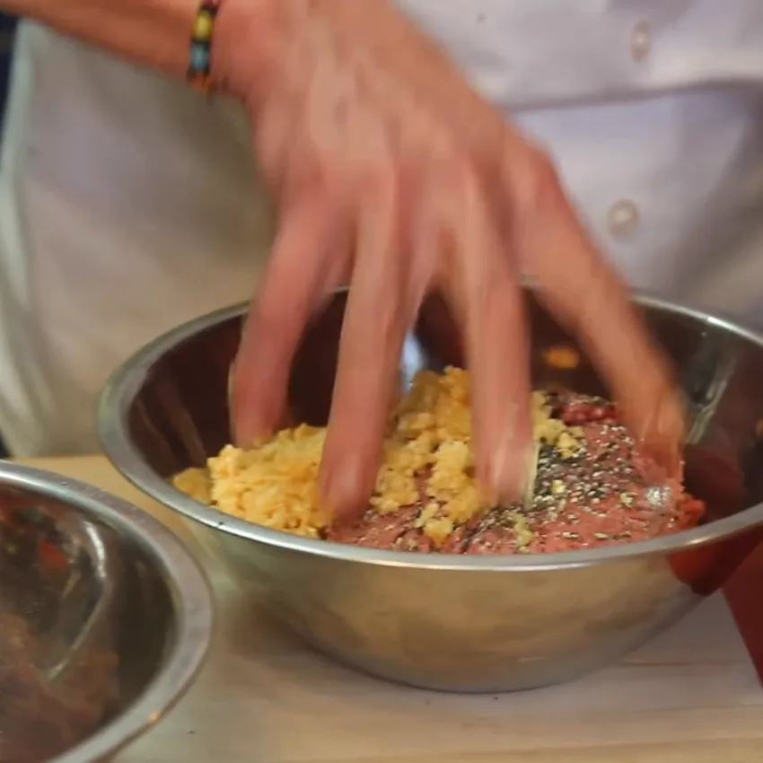 spaghetti boulettes de viande maison faciles, &eacute;tape 1