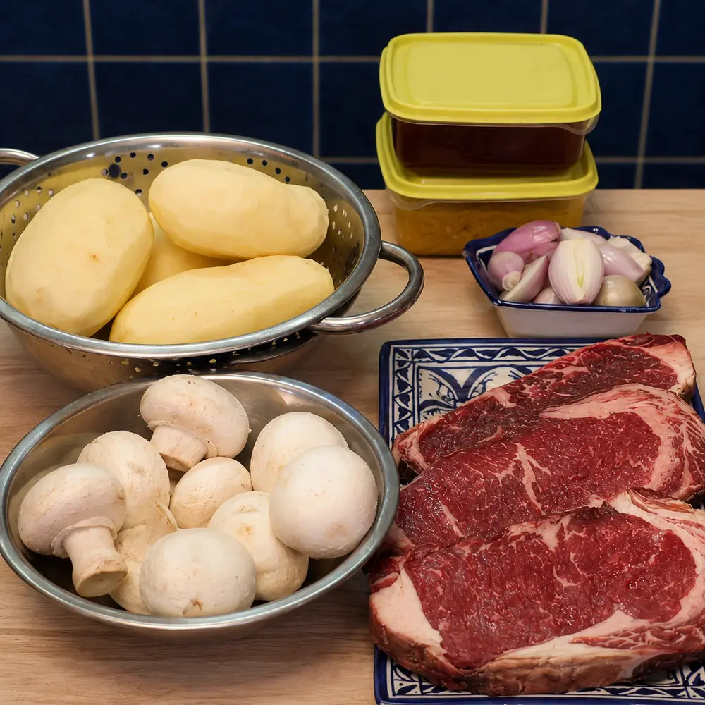 steak sauce cognac champignons pommes parisiennes, ingredients