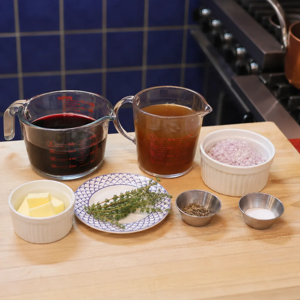 easy red wine reduction sauce, ingredients