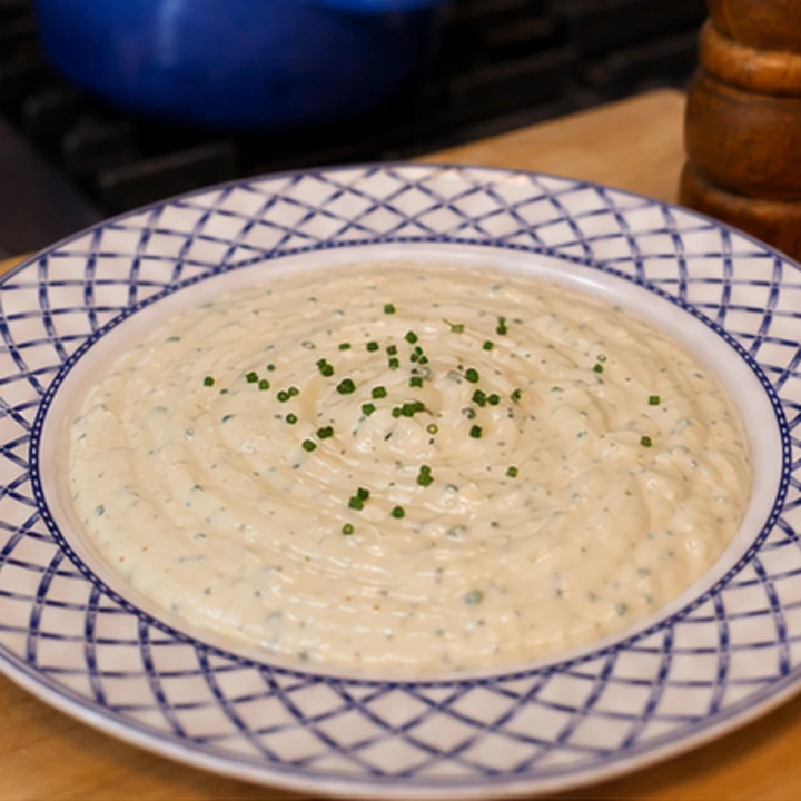 Sauce crémeuse au raifort facile pour rôti de boeuf