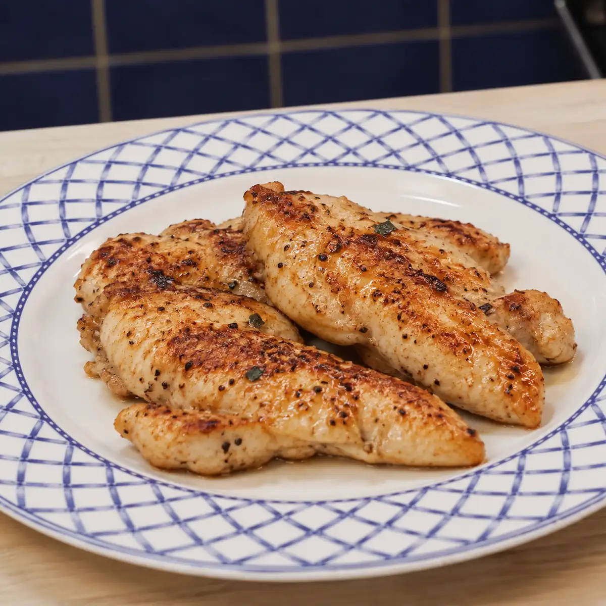 Aiguillettes de poulet poêlées juteuses en 15 minutes