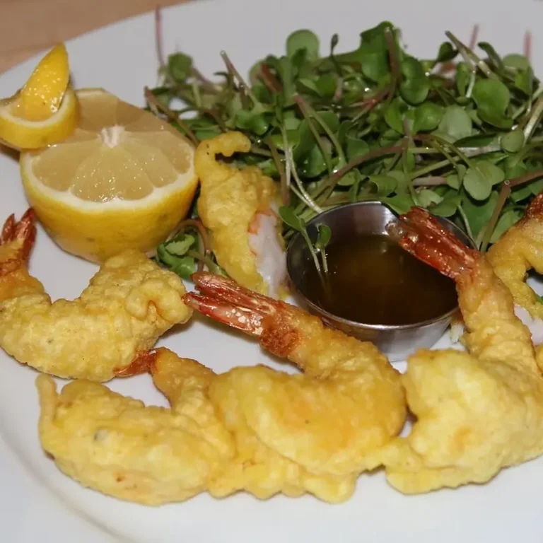Crevettes frites croustillantes &agrave; la p&acirc;te &agrave; la bi&egrave;re