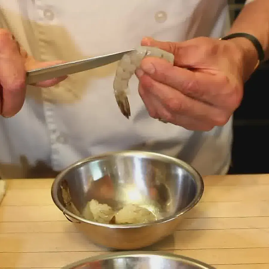crispy beer battered fried shrimp, step 1
