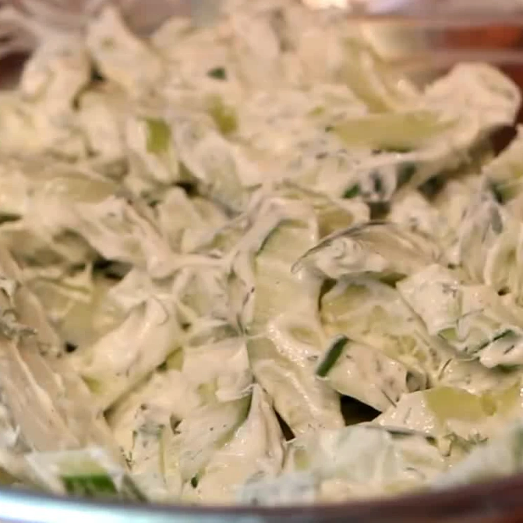 creamy cucumber salad dill sour cream, step 3