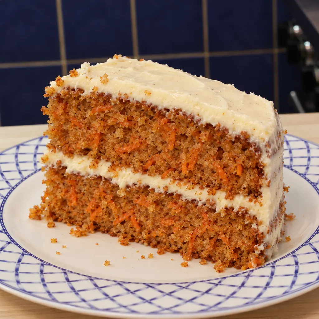 Gâteau aux carottes et glaçage au fromage à la crème
