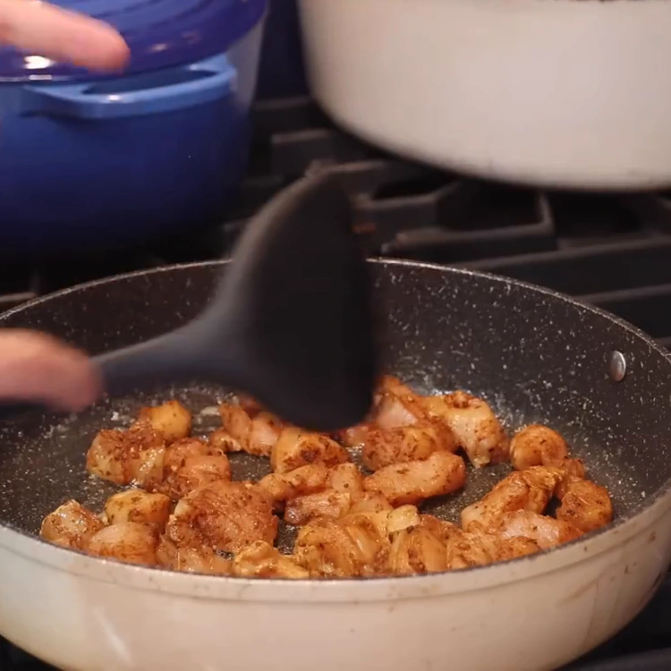 penne poulet cajun une poele, étape 2
