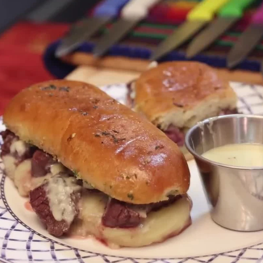 philly cheesesteak, finished dish