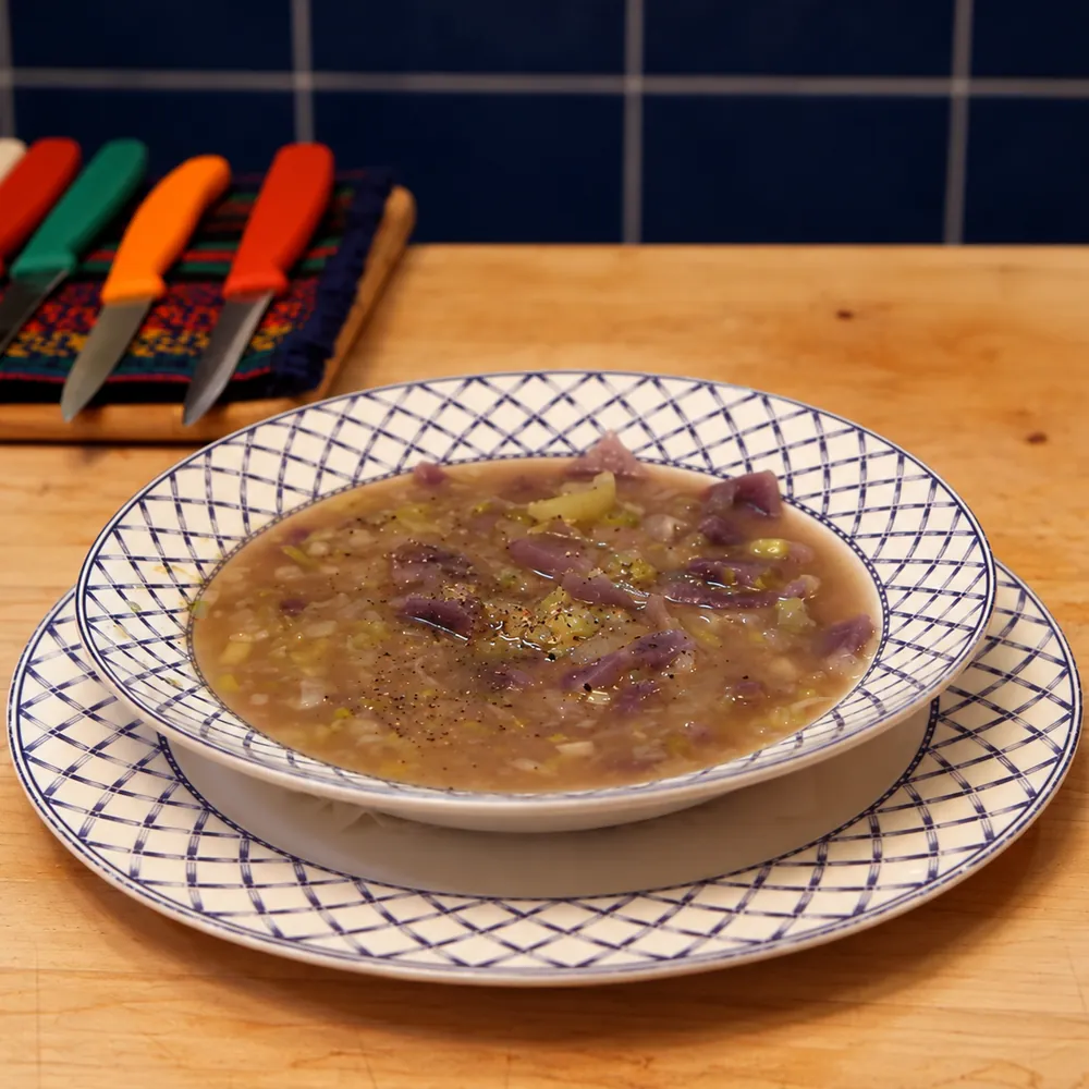 potage parisien aux poireaux et pommes de terre non mixe, plat fini