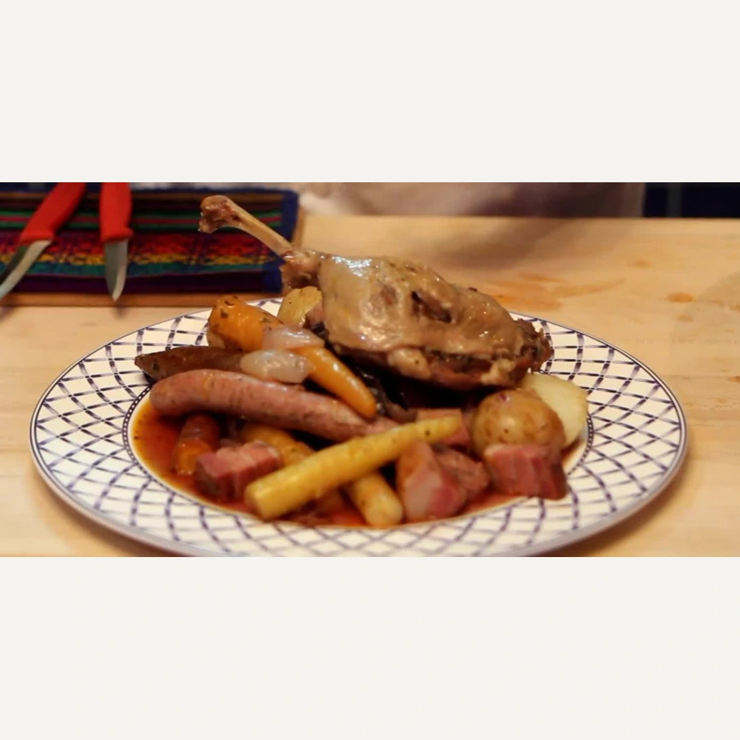 potee chou rouge confit canard saucisses, plat fini